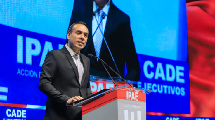 Gobierno anuncia plan de más de US$3.400 millones para impulsar el turismo al 2030 durante CADE Ejecutivos 2025