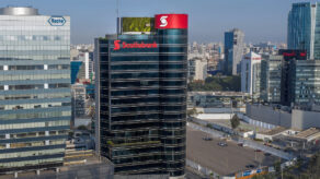 Economía peruana avanza en septiembre y alcanza un crecimiento de 3.94%.