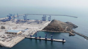 Megapuerto de Chancay espera reglamento de la ZEE para atraer a gigantes como Temu.