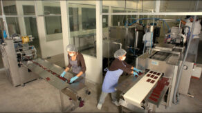 Perú gana el oro mundial en los International Chocolate Awards 2025 con Cacaosuyo.