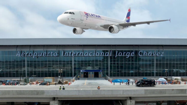 LATAM evalúa frenar nuevas rutas internacionales por sobrecostos en el Jorge Chávez