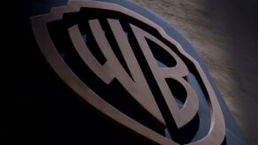 accionistas de warner bross