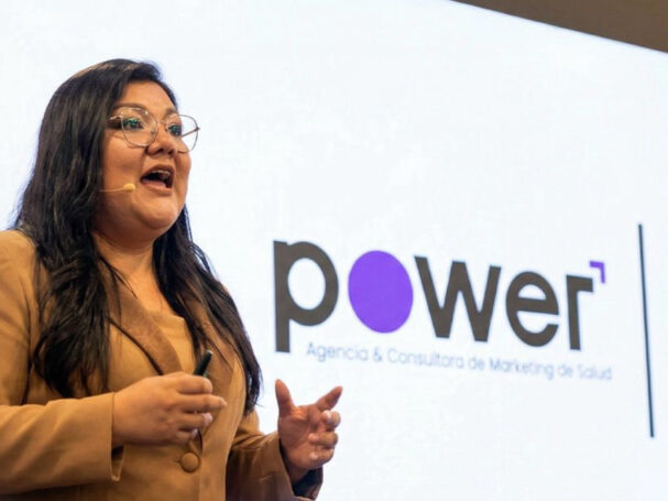 Historia de Power y Aquaria