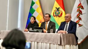 Bolivia detecta 15 empresas estatales en quiebra con pérdidas de más de US$380 millones.