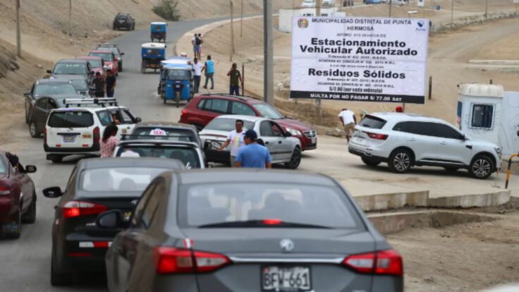 Limeños pagan hasta S.60 por cochera para asistir a conciertos o partidos de fútbol.