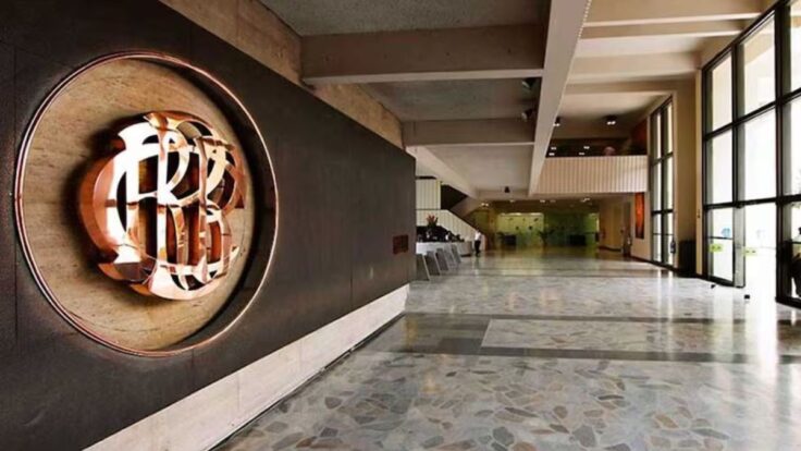 Reservas del BCR superan los US$100,000 millones por primera vez en la historia