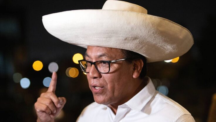 dólar sube Roberto Sánchez