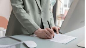 ¿Cuándo registrar tu marca Consejos para evitar errores comunes en emprendimientos.