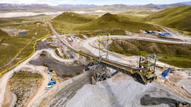 Inversiones mineras extranjeras se frenan hasta la segunda vuelta electoral