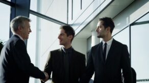Perú vuelve al top 10 global de complejidad para hacer negocios