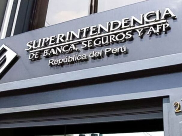 bancos absorben AFP Perú