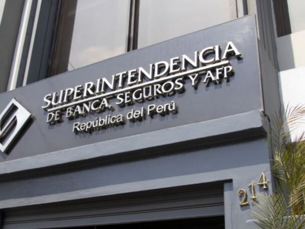 AFP sin nuevos rivales pese a reforma que abrió el mercado previsional