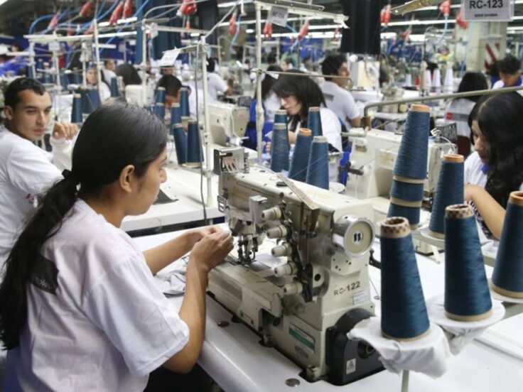 Exportaciones textiles peruanas cayeron un 8% por costes de producción y tensión global