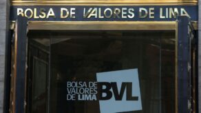 La BVL cae 0.90% pese al avance de Wall Street