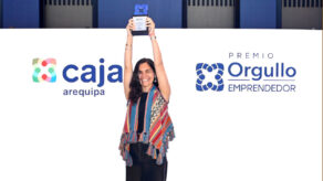 Alejandra Rivera-premio orgullo emprendedor