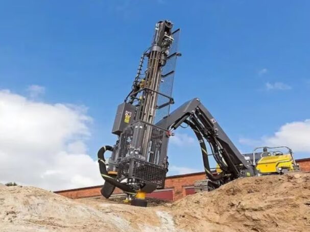 AusQuest confirma potencial de cobre y oro en proyecto Playa Kali