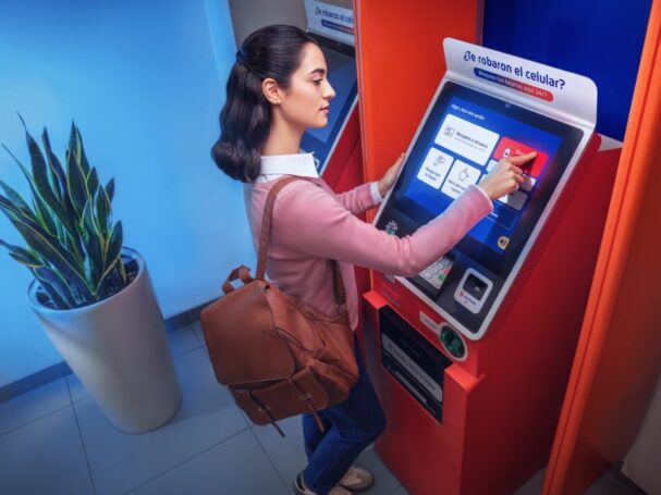 BCP amplía bloqueo de tarjetas las 24 horas tras robo de celulares