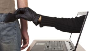 Sutran alerta estafas con falsas multas por WhatsApp y email