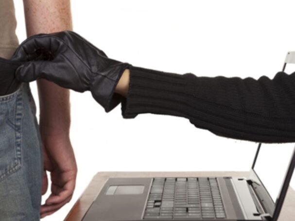 Sutran alerta estafas con falsas multas por WhatsApp y email