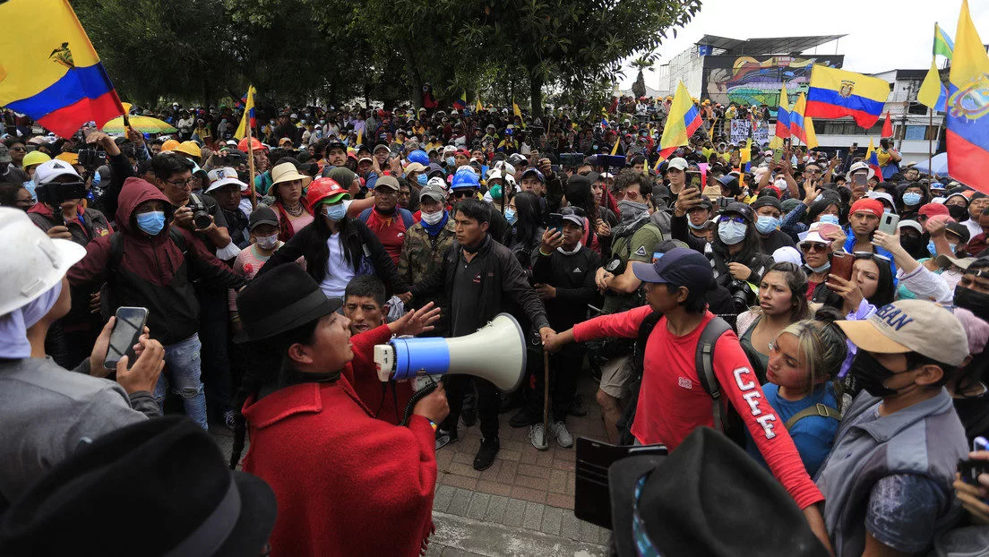 Iza recordó que el 13 de junio se cumple un año del levantamiento social de junio de 2022 en contra del extrativismo.
